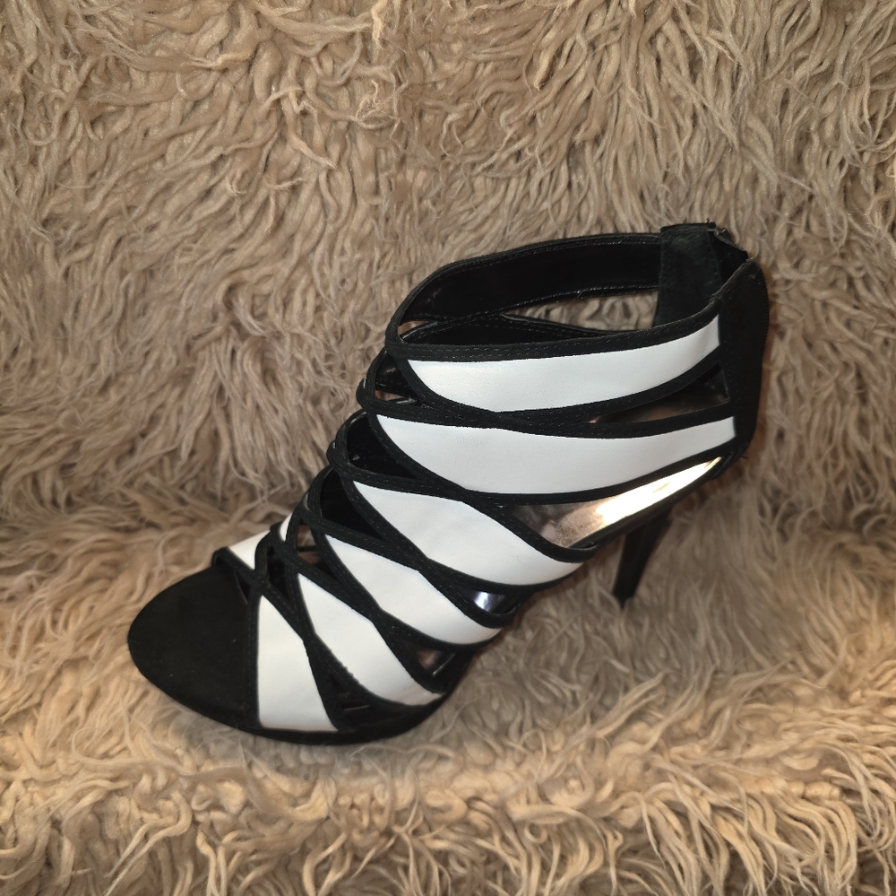 Carlos by Carlos Santana Black and White Stiletto Heels